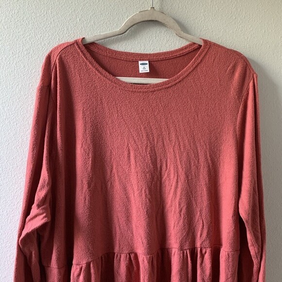 Old Navy Womens Plus Size 2X Pink Fuzzy Stretch Flutter Hem Blouse Top - Picture 2 of 6